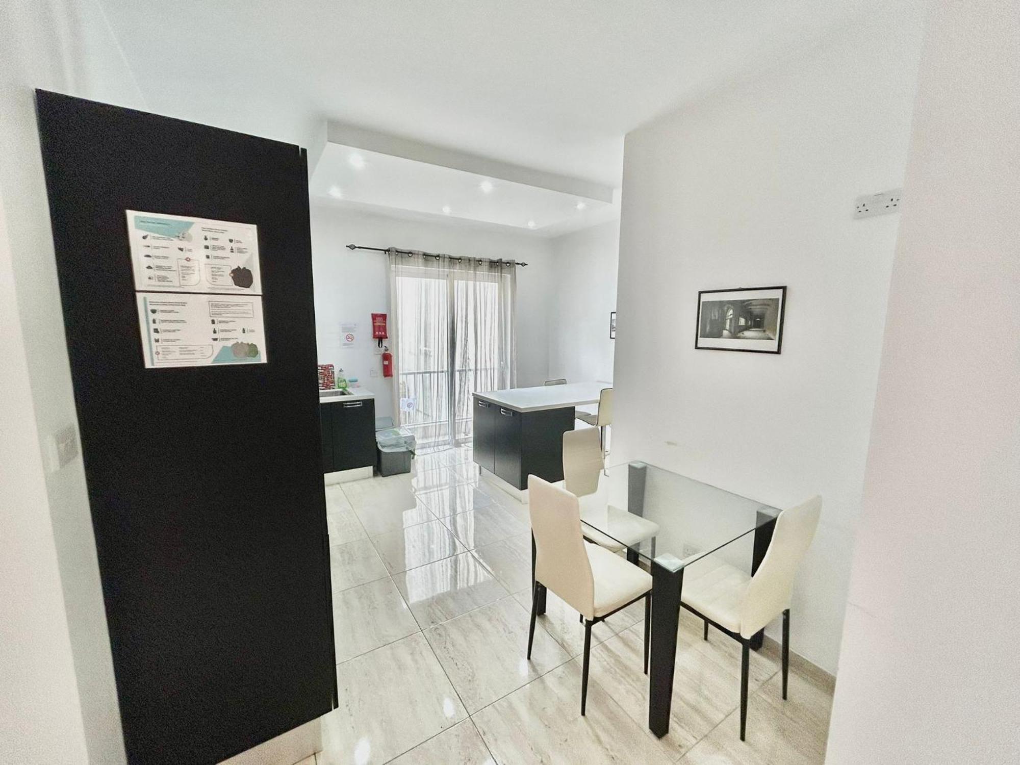 Sliema 2 Bedroom Apartment Экстерьер фото