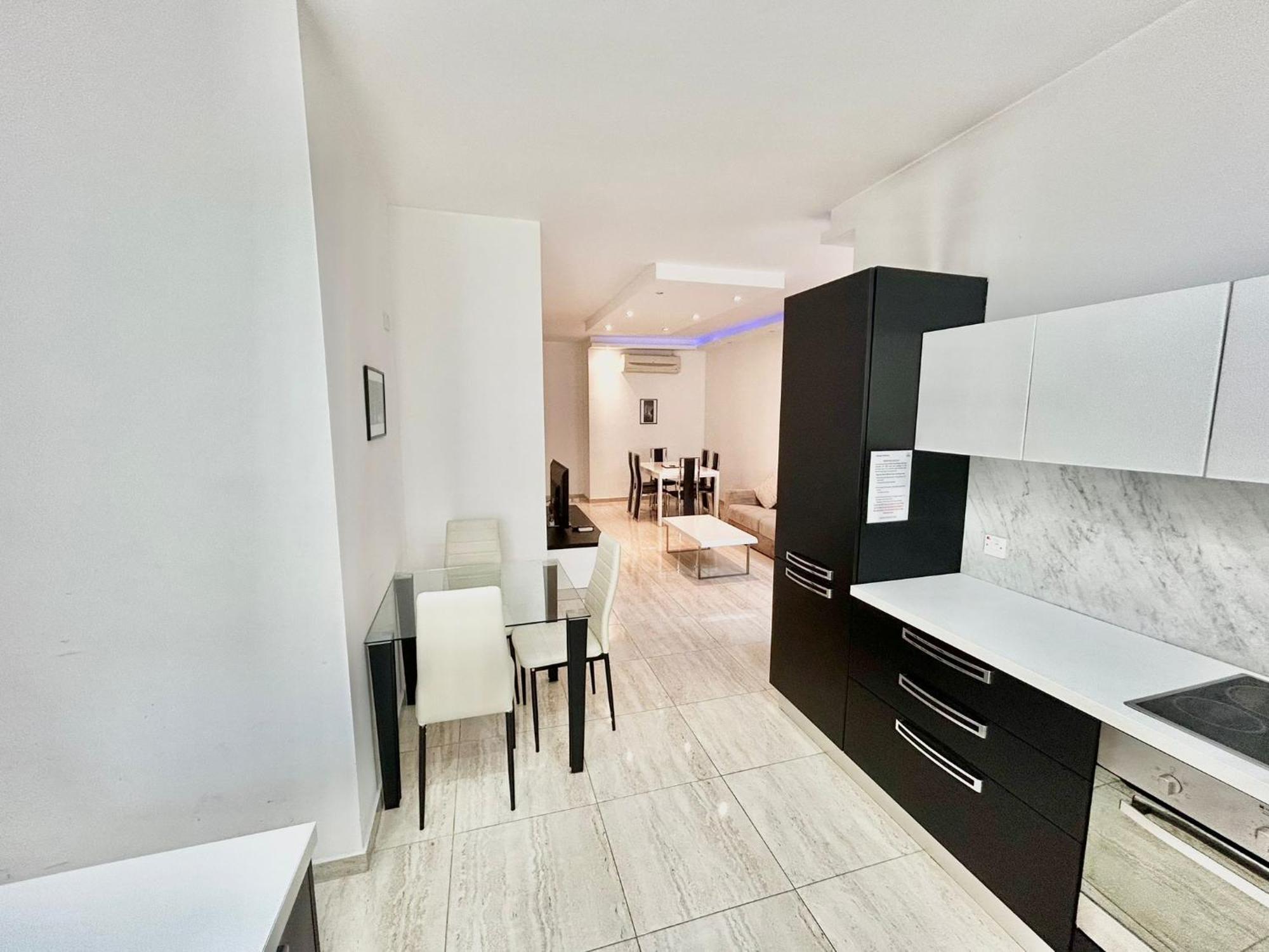 Sliema 2 Bedroom Apartment Экстерьер фото